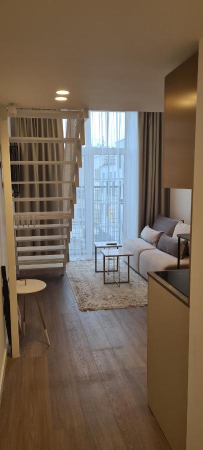 Stay In Kaunas & Radio City - Free Parking المظهر الخارجي الصورة